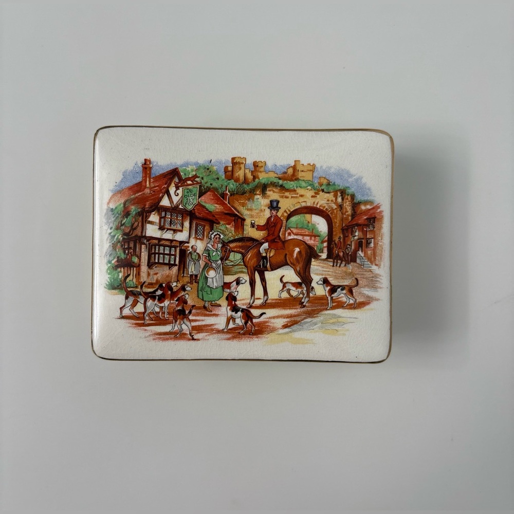 Trinket Box Lancaster Sandland Mrs Gamp Designed by T.H. Sandland
Antique